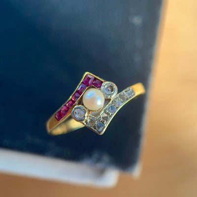 Art Deco 18ct Gold, Ruby & Diamond Ring