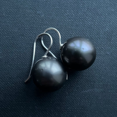 Vintage 18ct Gold Tahitian Pearl Drop Earrings