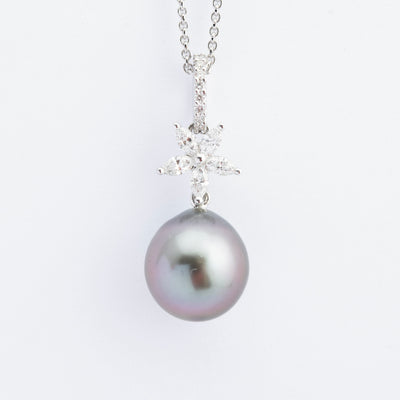 Vintage Tahitian Pearl & Diamond 18ct Gold Pendant