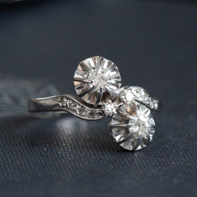 Vintage “Toi & Moi” 18ct Gold Diamond Ring